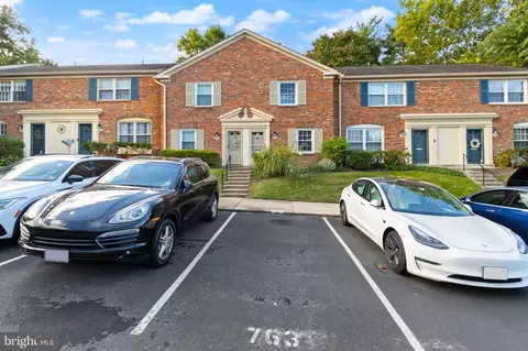 Exterior - 8519 Westover Ct #763, Springfield, VA 22152 photo 1 of 5