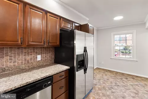 Kitchen - 8519 Westover Ct #763, Springfield, VA 22152 photo 5 of 8