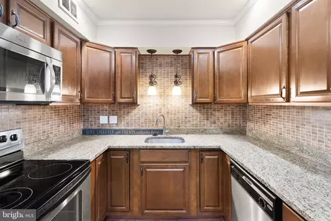 Kitchen - 8519 Westover Ct #763, Springfield, VA 22152 photo 8 of 8