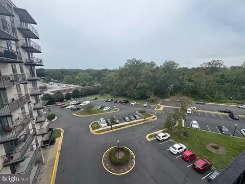 3245 Rio Dr #705, Falls Church, VA 22041