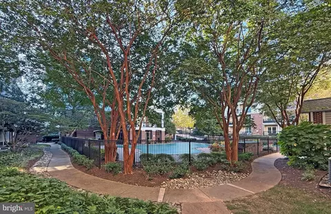 Exterior - 1580 Spring Gate Dr #4204, Mclean, VA 22102 photo 11 of 11
