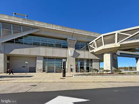 Exterior - 1580 Spring Gate Dr #4204, Mclean, VA 22102 photo 7 of 11