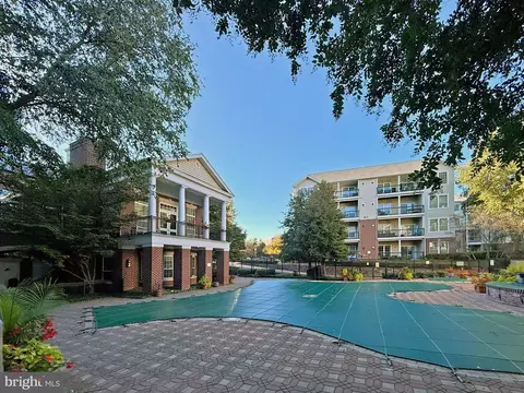 Exterior - 1580 Spring Gate Dr #4204, Mclean, VA 22102 photo 8 of 11