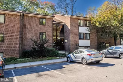 1408 Northgate Sq #22B, Reston, VA 20190