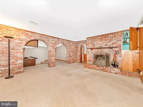 7203 Homestead Pl, Springfield, VA 22151 photo 33