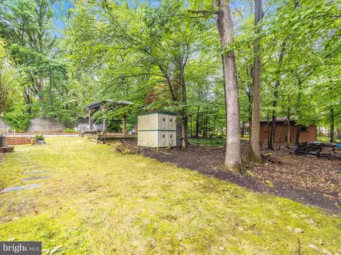 7203 Homestead Pl, Springfield, VA 22151 photo 39