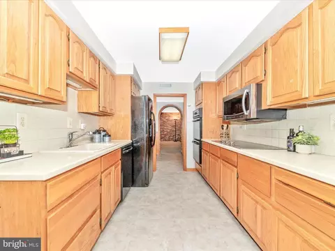 7203 Homestead Pl, Springfield, VA 22151 photo 12
