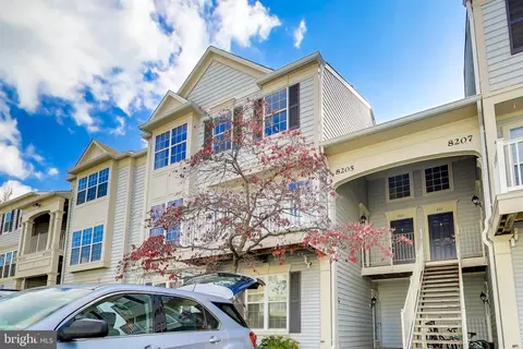 8205 Crossbrook Ct #201, Lorton, VA 22079