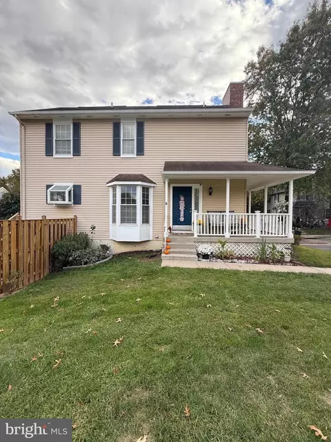 13678 Water Springs Ct, Centreville, VA 20121