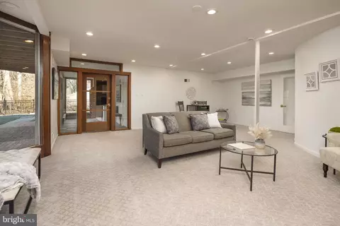 Living - 1416 Lady Bird Dr, Mclean, VA 22101 photo 9 of 9