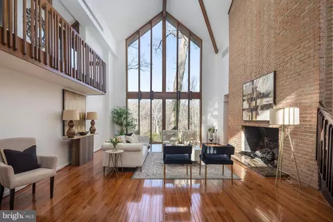 Living - 1416 Lady Bird Dr, Mclean, VA 22101 photo 2 of 9