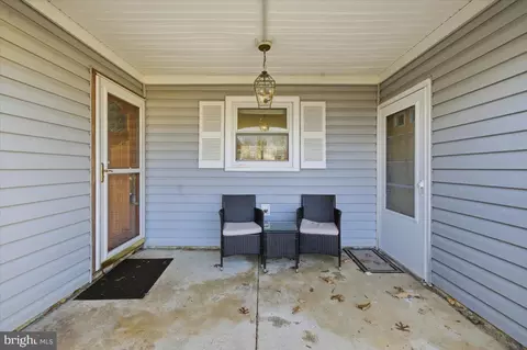 6906 Sprouse Ct, Springfield, VA 22153 photo 35