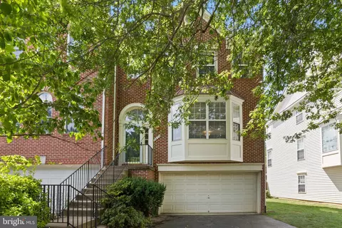 2834 Little Falls Pl, Falls Church, VA 22042