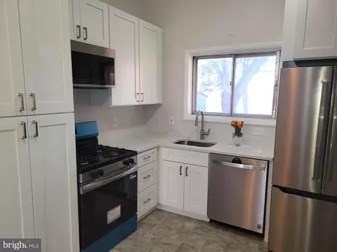 6024 Frontier Dr, Springfield, VA 22150 photo 10