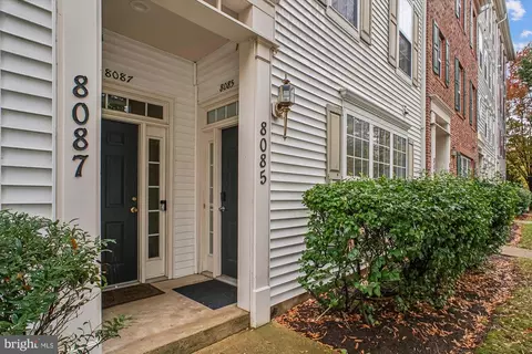 8085 Gatehouse Rd #4, Falls Church, VA 22042