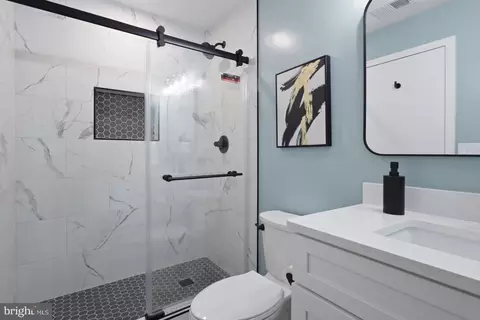 Bath - 11709 Summerchase Cir #D, Reston, VA 20194 photo 1 of 3