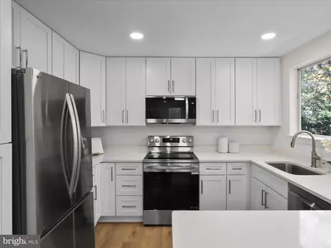 Kitchen - 11709 Summerchase Cir #D, Reston, VA 20194 photo 1 of 2