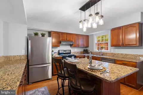 Kitchen - 8852 Eagle Rock Ln, Springfield, VA 22153 photo 1 of 4