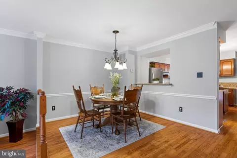 Dining - 8852 Eagle Rock Ln, Springfield, VA 22153 photo 2 of 4