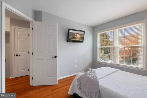 Other - 8852 Eagle Rock Ln, Springfield, VA 22153 photo 3 of 15