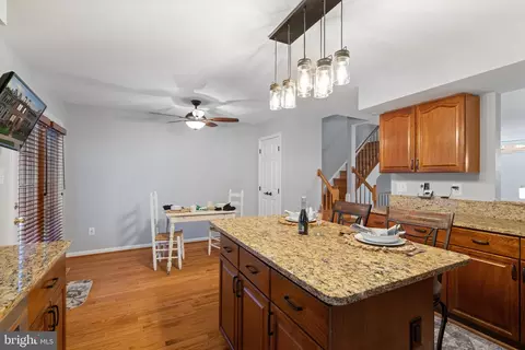 Other - 8852 Eagle Rock Ln, Springfield, VA 22153 photo 1 of 15