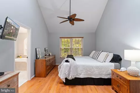 Bedroom - 8852 Eagle Rock Ln, Springfield, VA 22153 photo 1 of 6