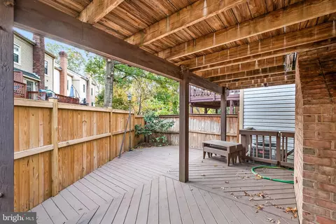 Exterior - 8019 Tanworth Ct, Springfield, VA 22152 photo 7 of 7