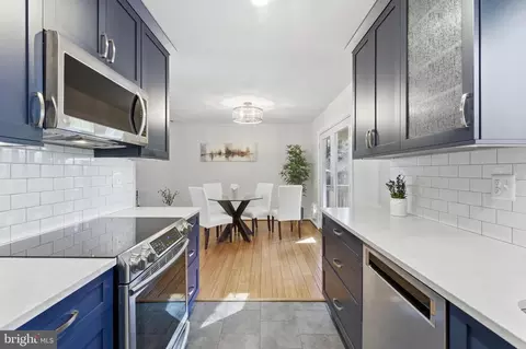 Kitchen - 11309 Gatesborough Ln, Reston, VA 20191 photo 4 of 5