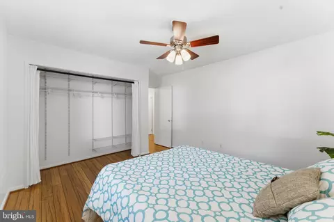 Bedroom - 11309 Gatesborough Ln, Reston, VA 20191 photo 5 of 9