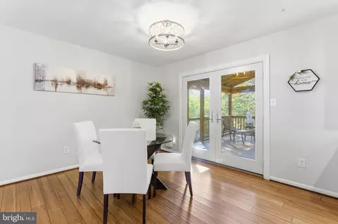 Dining - 11309 Gatesborough Ln, Reston, VA 20191 photo 4 of 4