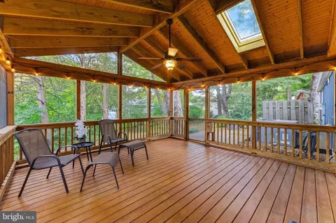 Exterior - 11309 Gatesborough Ln, Reston, VA 20191 photo 7 of 20