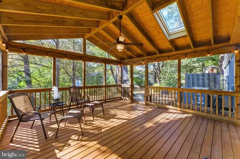 Exterior - 11309 Gatesborough Ln, Reston, VA 20191 photo 4 of 20