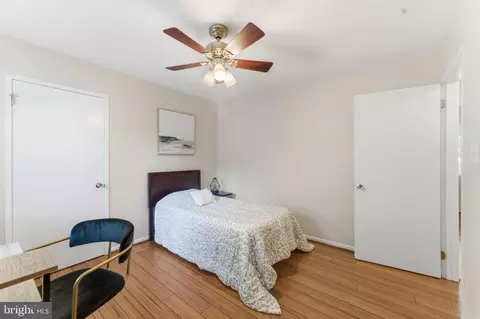 Bedroom - 11309 Gatesborough Ln, Reston, VA 20191 photo 2 of 9