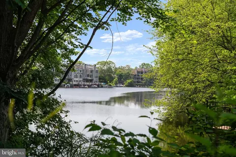 View/Area - 11309 Gatesborough Ln, Reston, VA 20191 photo 9 of 9