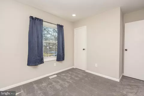 Bedroom - 811 Fall Pl, Herndon, VA 20170 photo 4 of 5