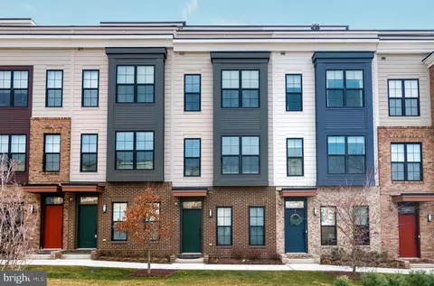7383 Old Airfield Ln, Falls Church, VA 22042