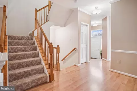 Entry Way - 8715 Wadebrook Ter, Springfield, VA 22153 photo 2 of 2