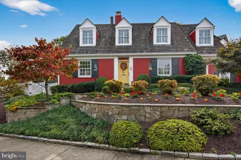 6039 Edgewood Ter, Alexandria, VA 22307