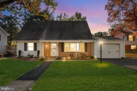 5505 Butterworth Ct, Alexandria, VA 22315