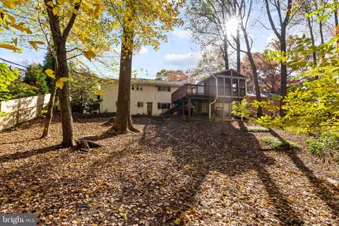 Exterior - 5512 Flag Run Dr, Springfield, VA 22151 photo 3 of 3
