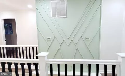 Entry Way - 6828 Ridgeway Dr, Springfield, VA 22150 photo 17 of 25