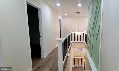 Entry Way - 6828 Ridgeway Dr, Springfield, VA 22150 photo 13 of 25