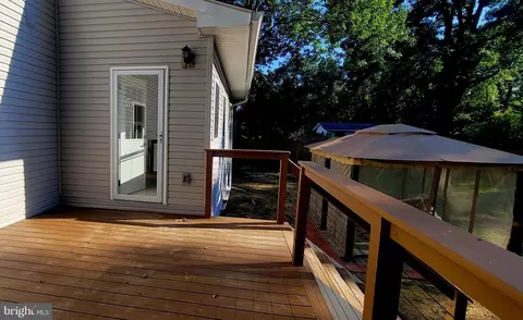 Exterior - 6828 Ridgeway Dr, Springfield, VA 22150 photo 3 of 3