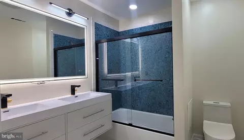 Bath - 6828 Ridgeway Dr, Springfield, VA 22150 photo 11 of 18