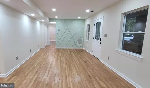Entry Way - 6828 Ridgeway Dr, Springfield, VA 22150 photo 1 of 25