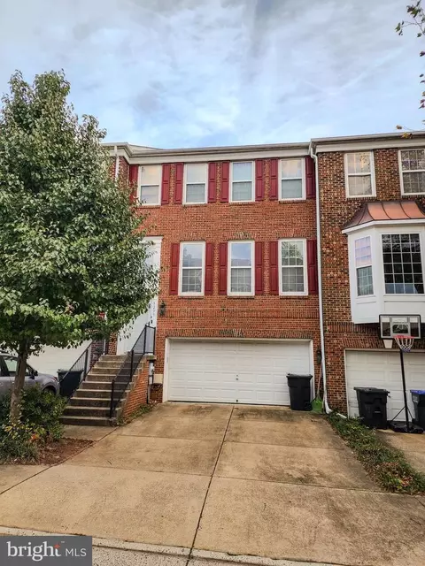5209 Jule Star Dr, Centreville, VA 20120