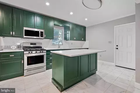 7419 Farnum St, Springfield, VA 22151 photo 6