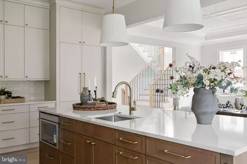 Kitchen - 6179 Hardy Dr, Mclean, VA 22101 photo 3 of 5