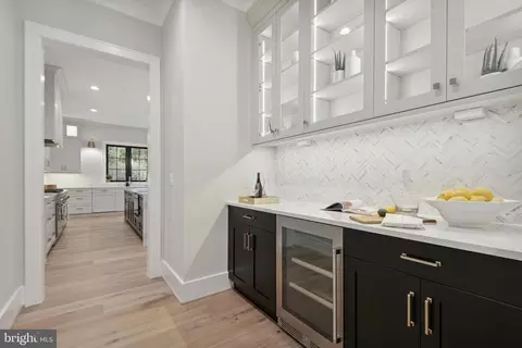 Entry Way - 6179 Hardy Dr, Mclean, VA 22101 photo 3 of 3