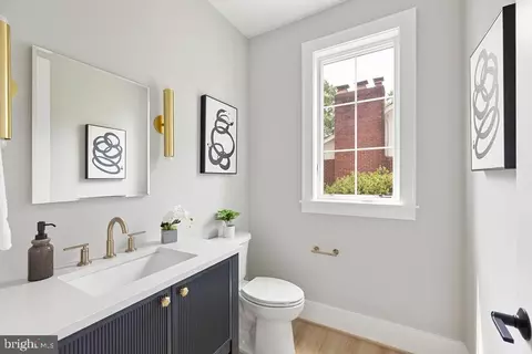 Bath - 6179 Hardy Dr, Mclean, VA 22101 photo 1 of 10